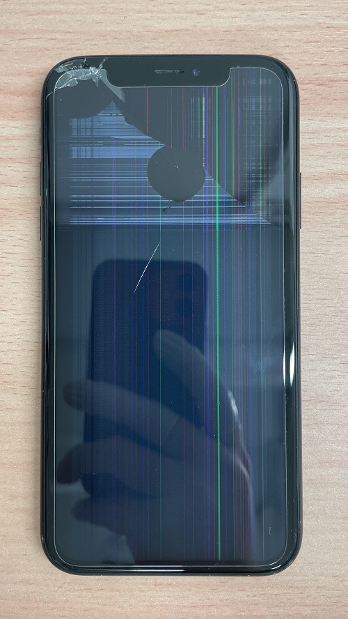 iPhone11　液晶破損　画面割れ