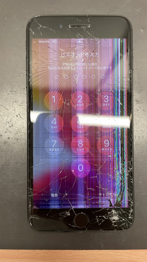 iPhone7Plus　液晶表示不良に加えタッチ操作の不良も発生