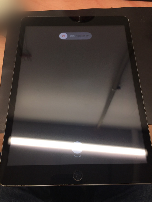 iPad7　ガラス交換完了・症状改善