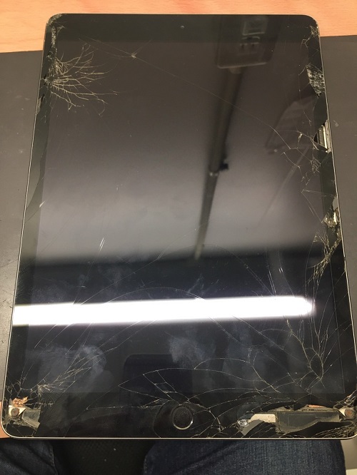 iPad7　ガラス割れ・タッチ不可