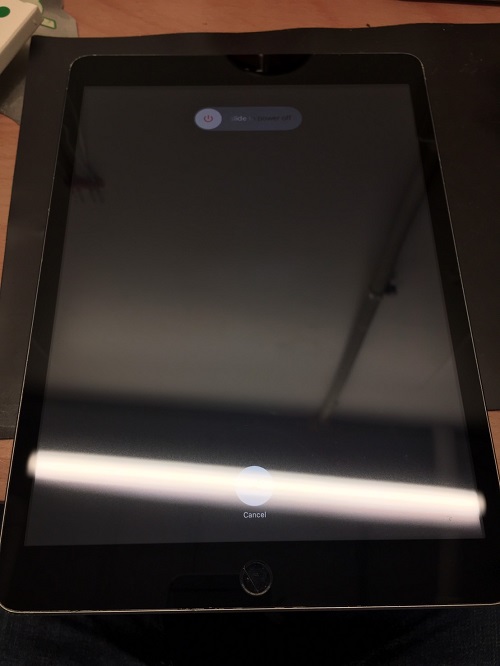 iPad7　ガラス交換後タッチ改善