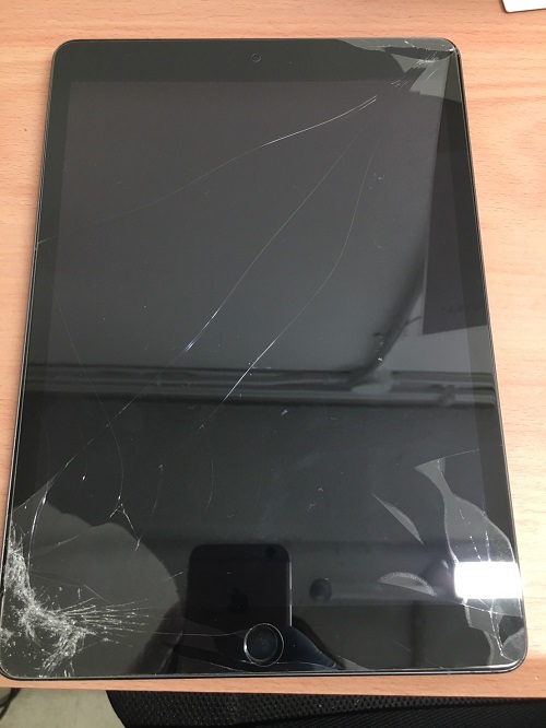iPad9　ガラス割れ